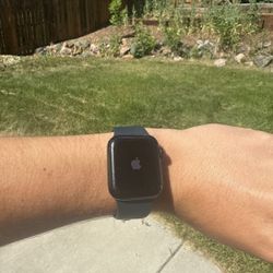 Apple watch SE 2nd gen