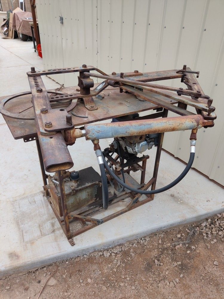 Hossfeld Hydraulic Tubing Bender With Full Die Sets for Sale in Peoria