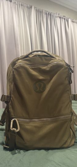 Lululemon backapck