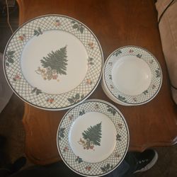 Mikasa Heritage Christmas Story Collection