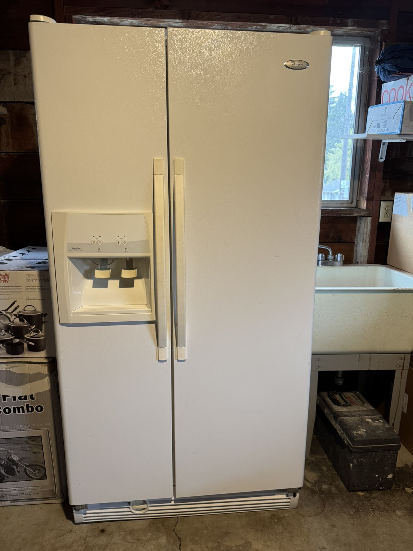 Refrigerator