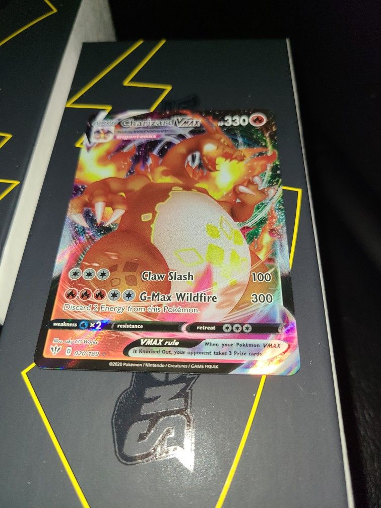 Pokemon Charizard VMax Darkness Ablaze