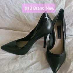 NEW Black Heels Size 8 Steve Madden