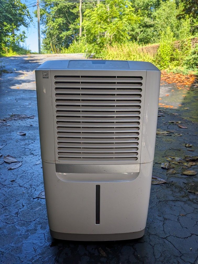 Frigidaire Dehumidifier 50 Pint