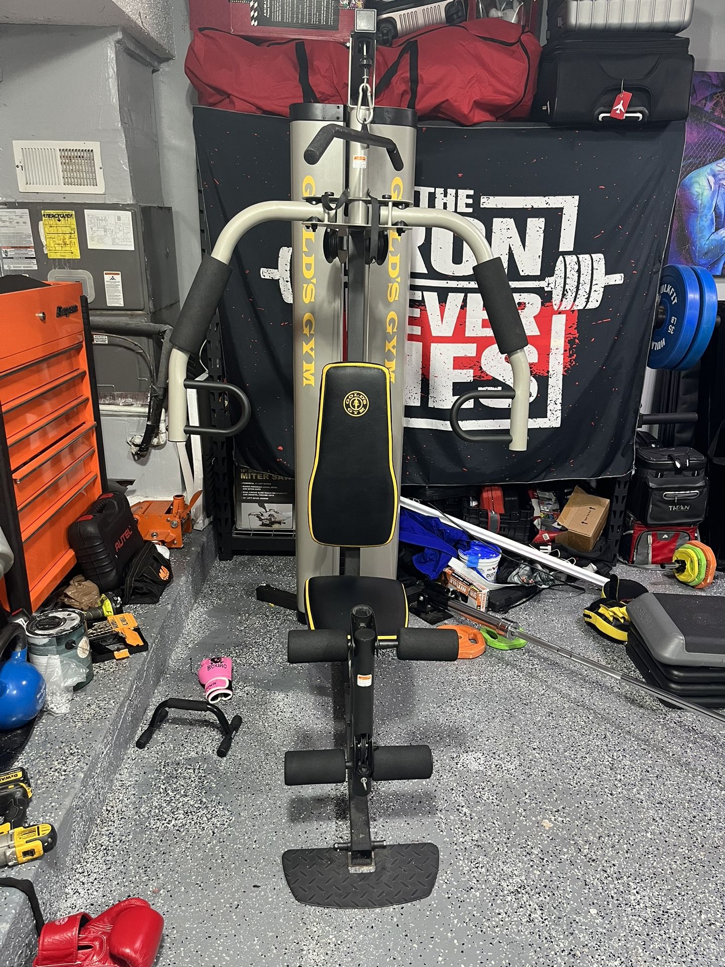 Gold's Gym XR 55 Home Gym