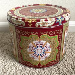 Nyakers Pepparkakor Swedish Cookie Tin Decorative (5.5” Tall 7.25” Wide) EMPTY