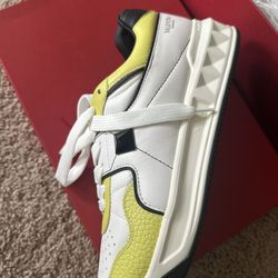 Valentino Sneakers 