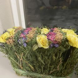 Decorative Floral Arrangement 