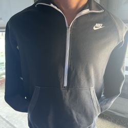 Nike Sweater