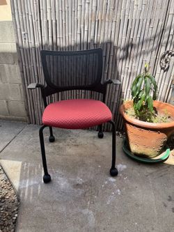 9 to 5 Offic chair mesh back cast