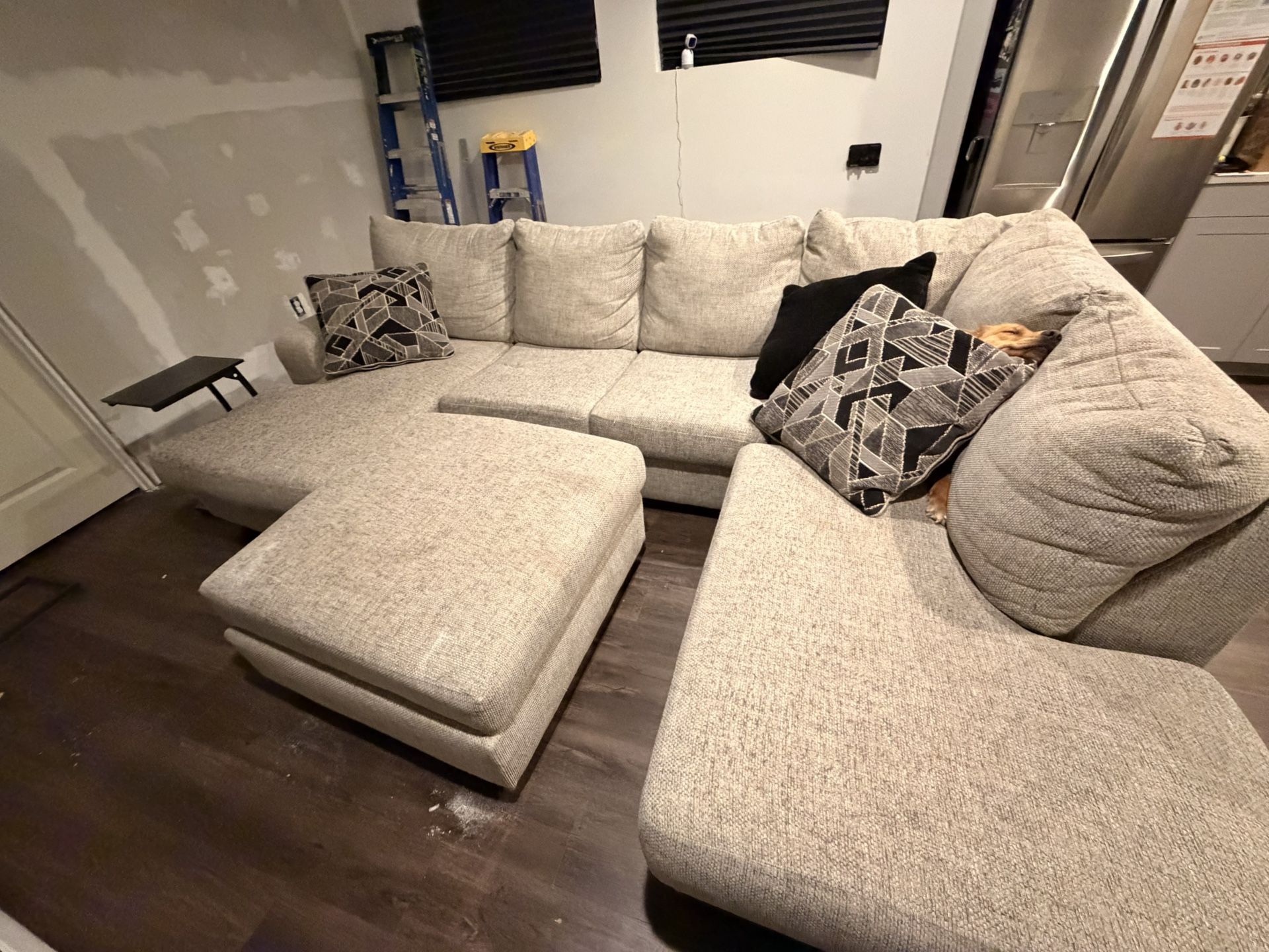 Sectional Couch 