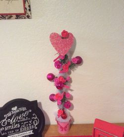 Valentine's Day Tree Decor