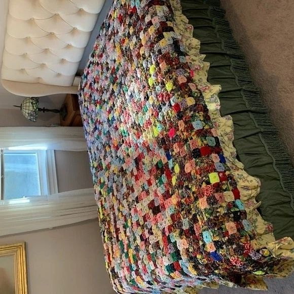 Antique Hand Stitched YoYo Quilt