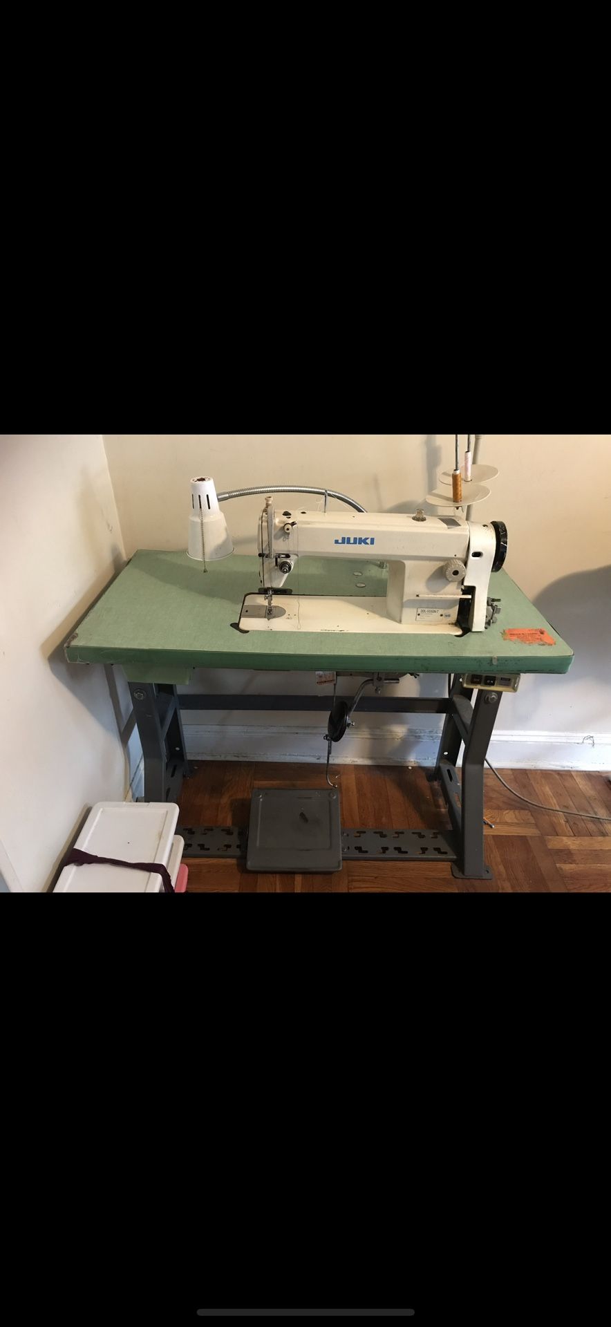 Juki Professional Sewing Machine 