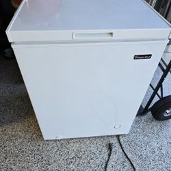 Magic Chef Freezer 