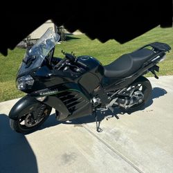 2018 KAWASAKI CONCOURS ABS $5000
