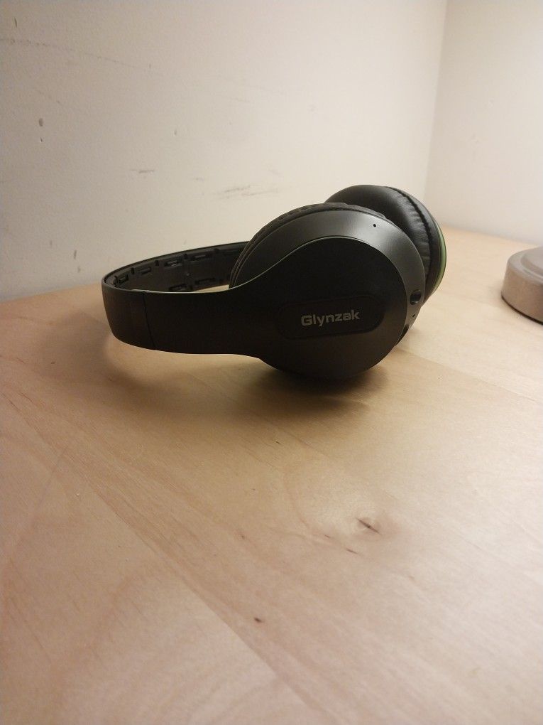 Glynzak Wireless Bluetooth Headphones