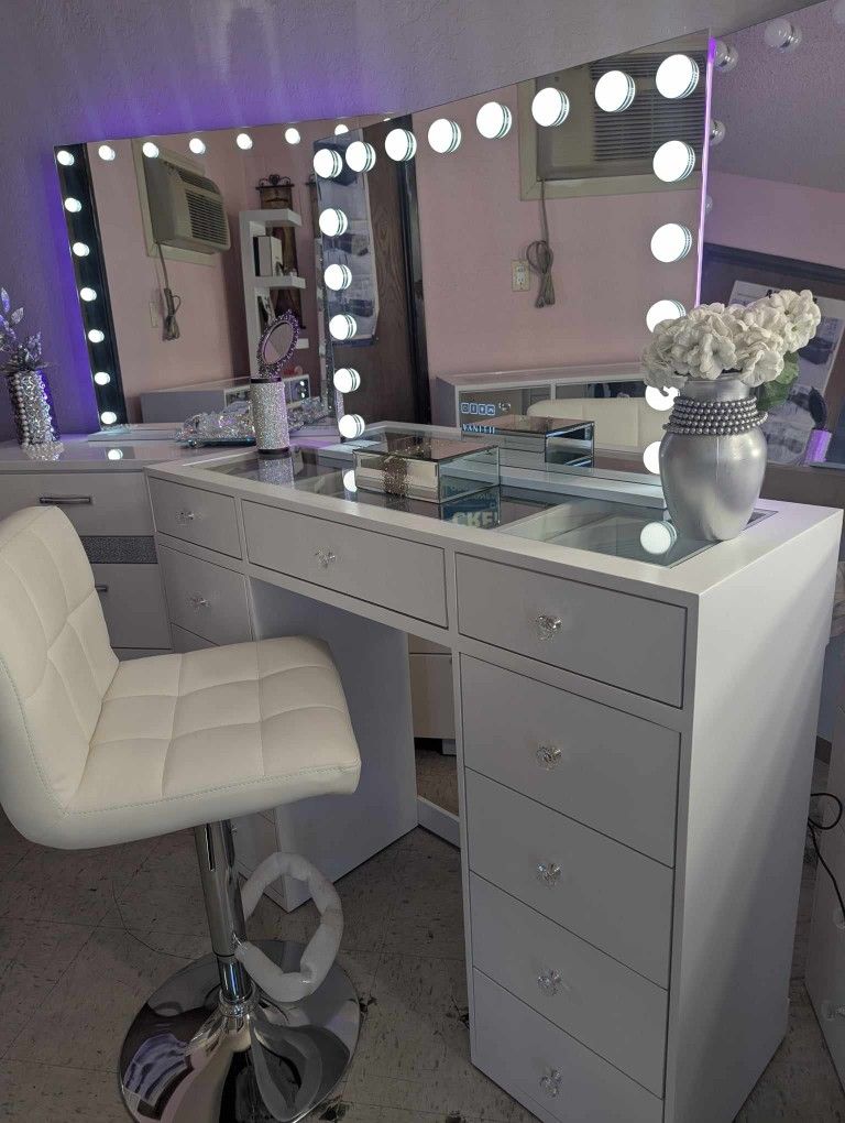 vanity with Bluetooth 