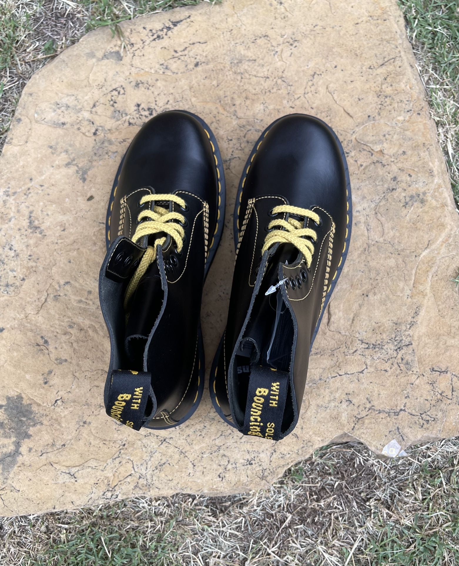 Doc Martens 1460 Pascal Black Leather Boots Women’s Size 9/ Men’s Size 8