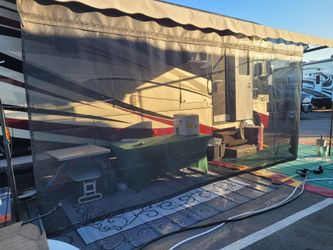 RV SHADE PRO