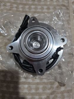 Autoround  515143  front RWD wheel bearing and hub assembly compatible with  2011-2014  Ford Expedition/ Ford F-150. And more read description