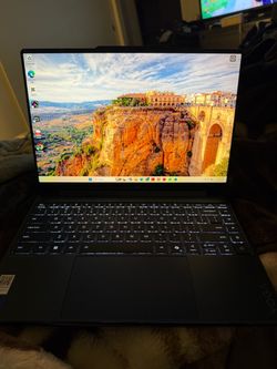 Lenovo Yoga 9i 2-in-1 Aura Edition 14”