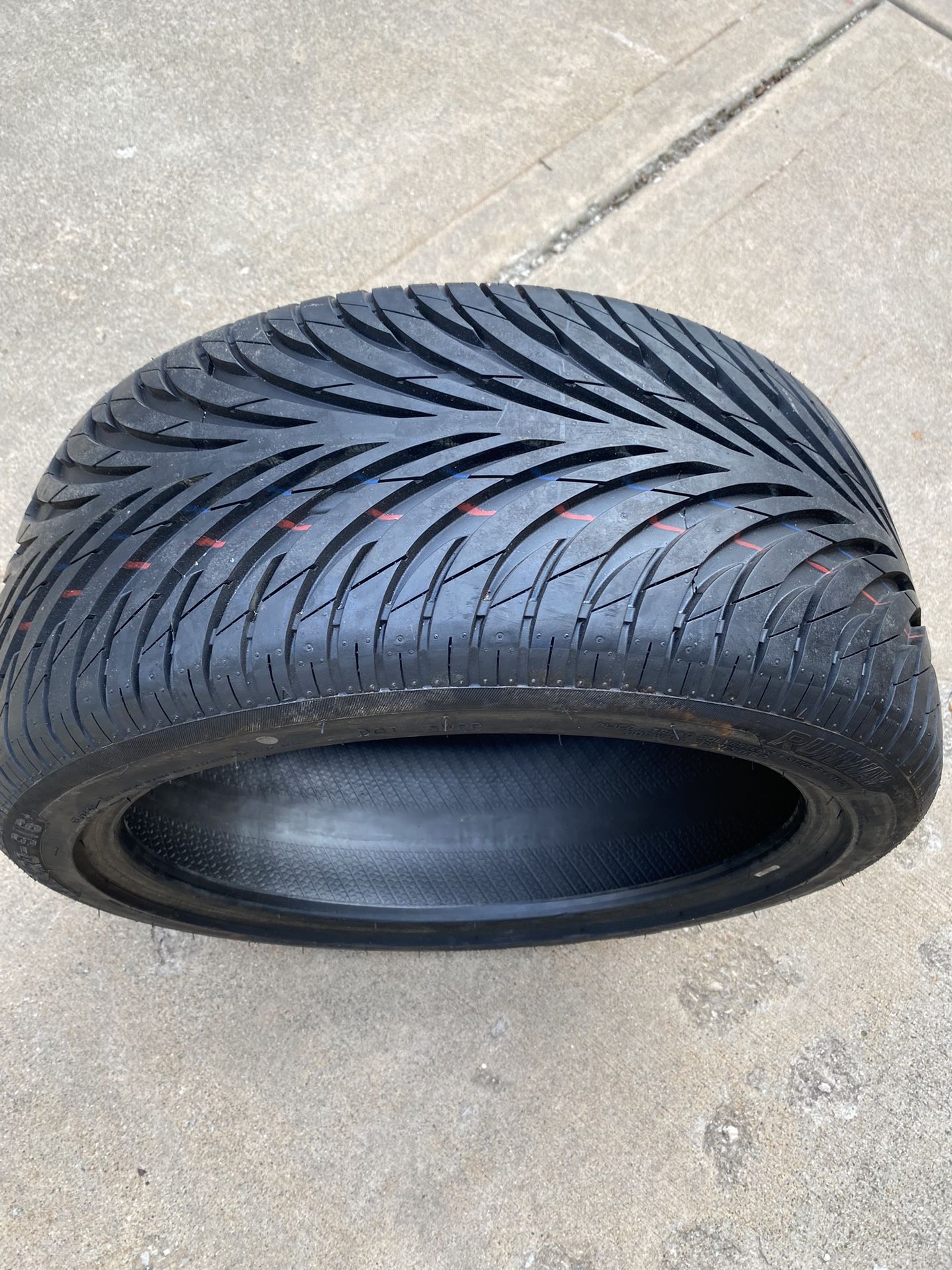 245/40ZR19