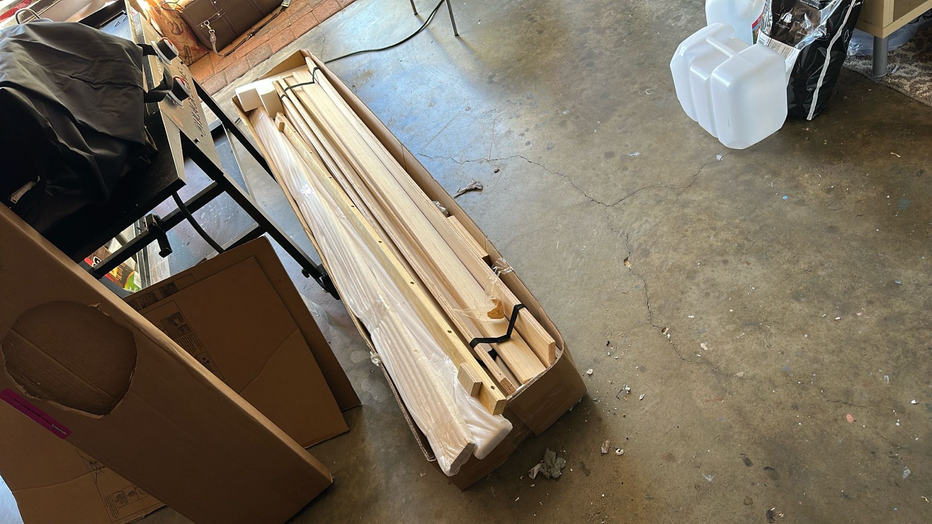 Free Standard/Eastern King Size bed Slats. 
