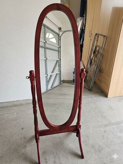 Standing mirror