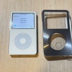 iPod Model:A1136 5thGen 30GB White Tested Good w/2805-Songs-Charg Read Info Blw  
