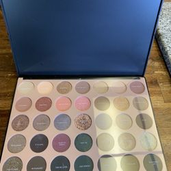 Like new make up palette eyeshadow