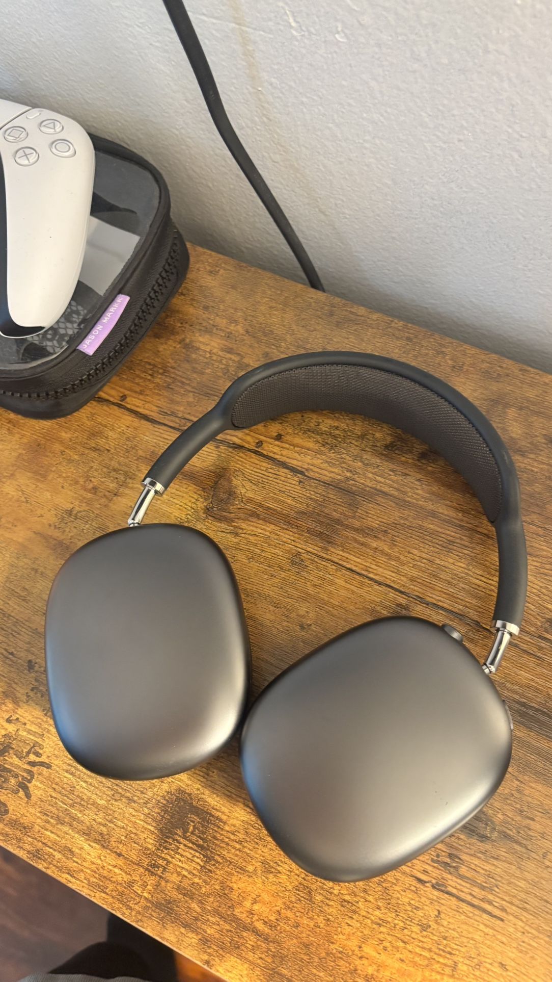 AirPod Maxes