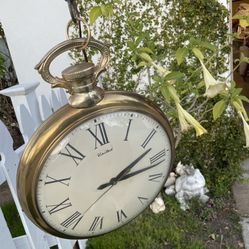 United Clock Corp # 40 Vintage Pocket Watch Wall Clock 