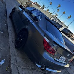 2006 BMW 525i 