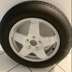 Jeep Grand Cherokee Spair tire