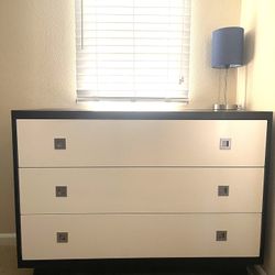 Dresser by Dutailier - 3 Drawers