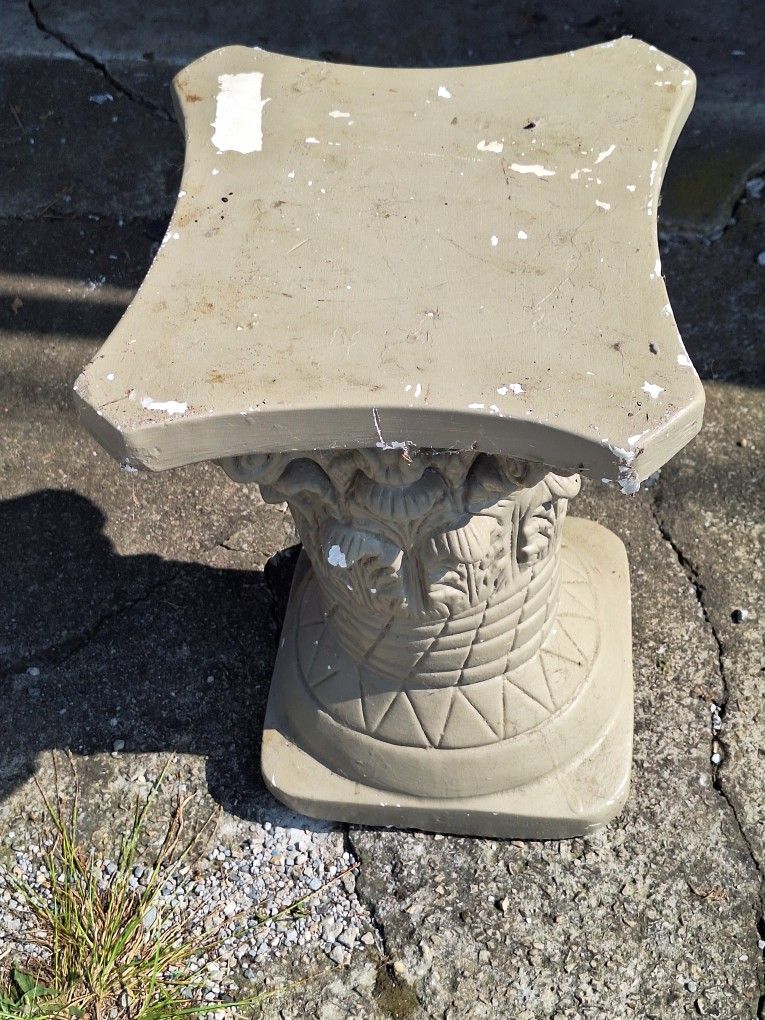 Corinthians Greek Style Pedestal Stand