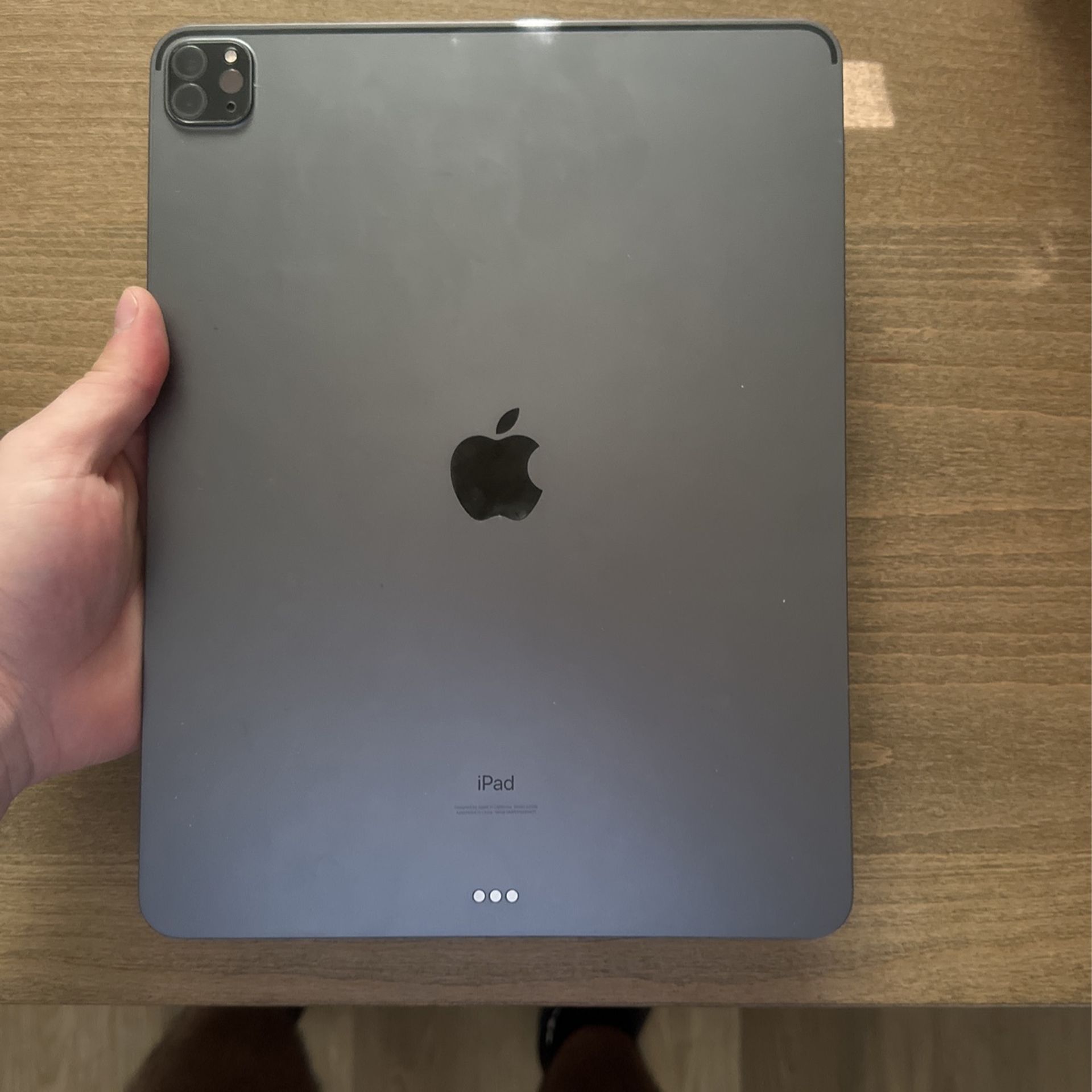 iPad 12.9 Inch 4th gen 258gb