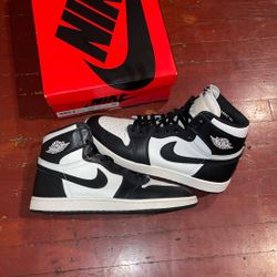 Jordan 1 Black White