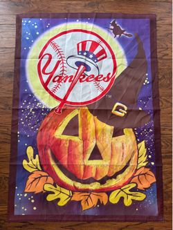 New York Yankees Halloween House Flag 28x40 MLB Official