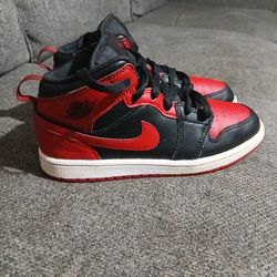 Jordan's Size 2.5y 