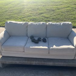 Couch With Foldable Bed