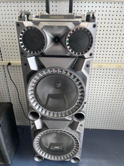 Portable speakers drag on technology