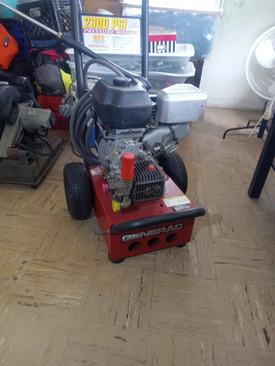 Generac 2300 PSI 2.9 Gallons A Minute. 6670 CP. Briggs 6 Horse