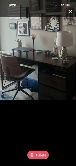 Like new Desk and chair set