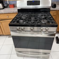 Kenmore Elite Gas Stove