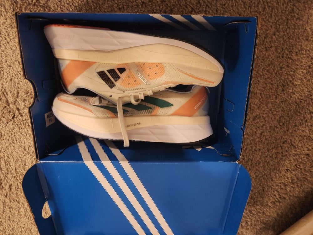 Adidas Women's Adizero Boston 11 Size 6