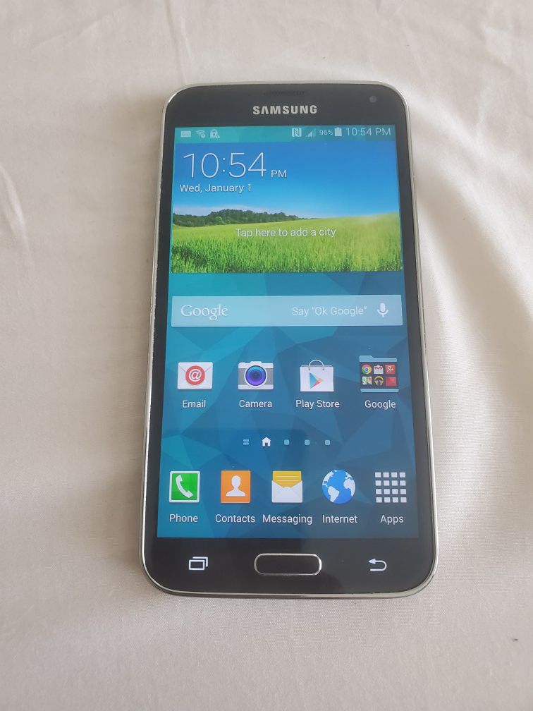 Samsung Galaxy S5 unlocked 16GB mint condition