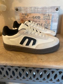New ETNIES 5.5 in Men Skater Shoes