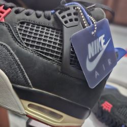 Jordan 4 Rare Airs Size 10.5